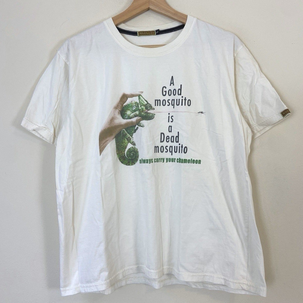 Mooglee Chameleon Mosquito White Tee Shirt – Boxy Large