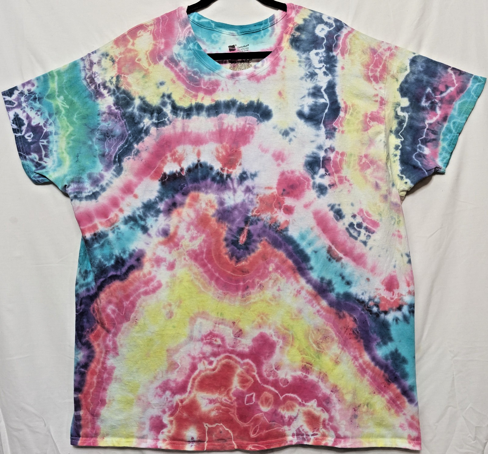 Handmade Tie Dye Geode Pattern Red Pink Purple Yellow 3XL Shirt 25&Prime; W X 31&Prime; L