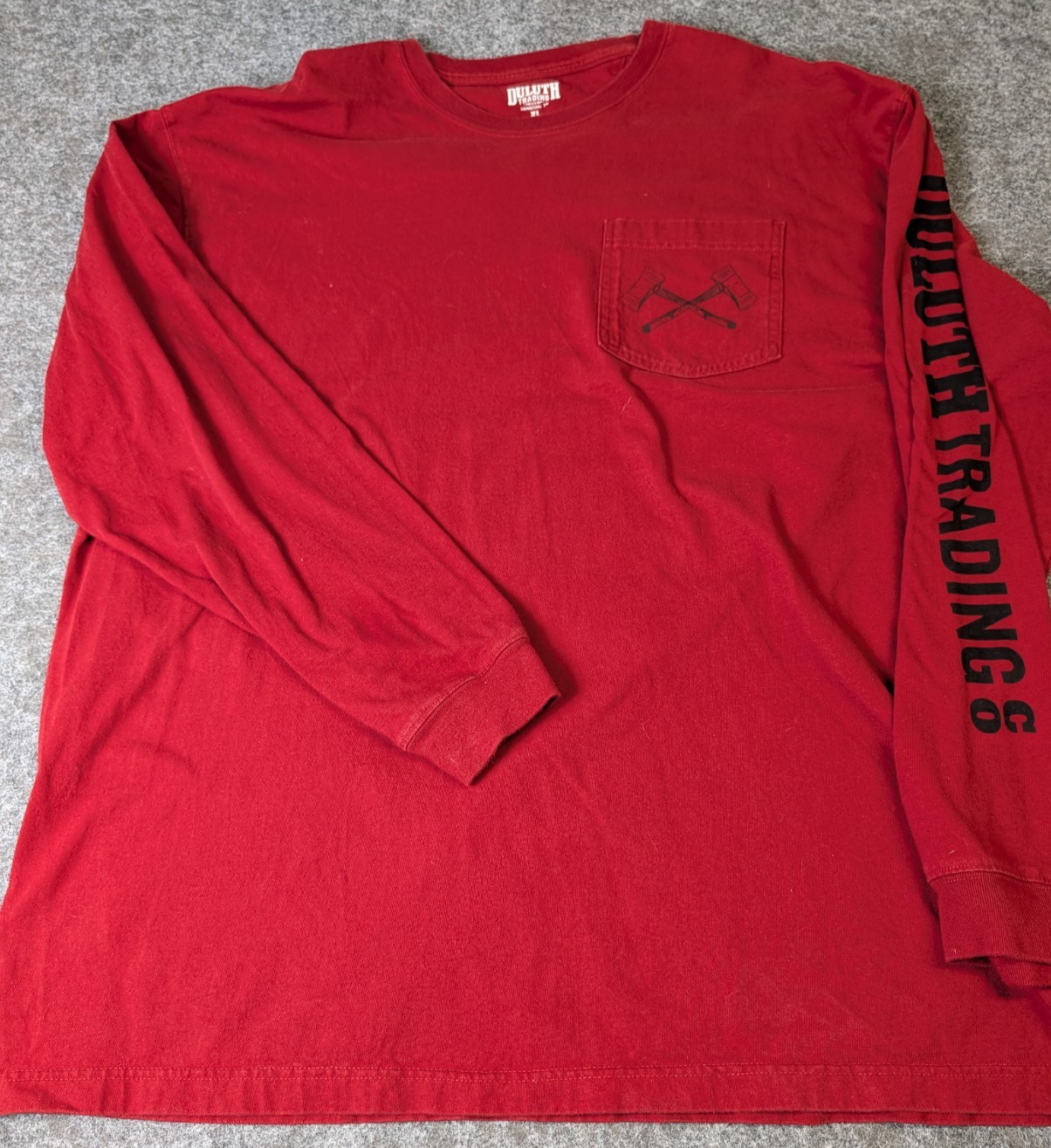 Duluth Trading Co Men&rsquo;s XL Longtail T Shirt /Pocket Long Sleeve Deep Red Cotton