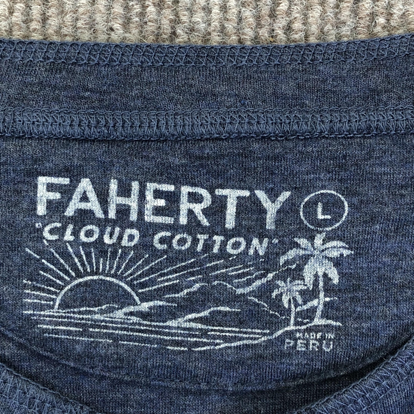 Faherty Shirt Mens Large Blue Cloud Cotton Henley Long Sleeve Tagless Tee