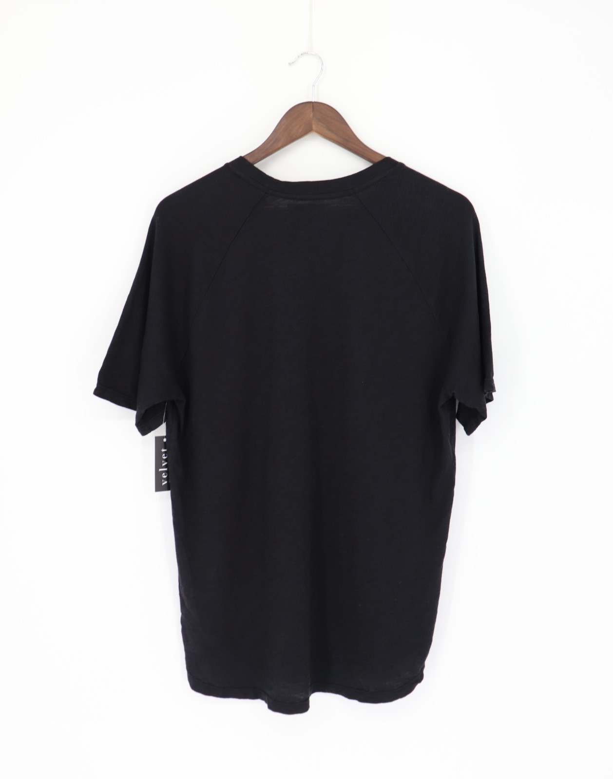 VELVET By Graham & Spencer Mens Carlos Raglan Tee Black M $98 A4