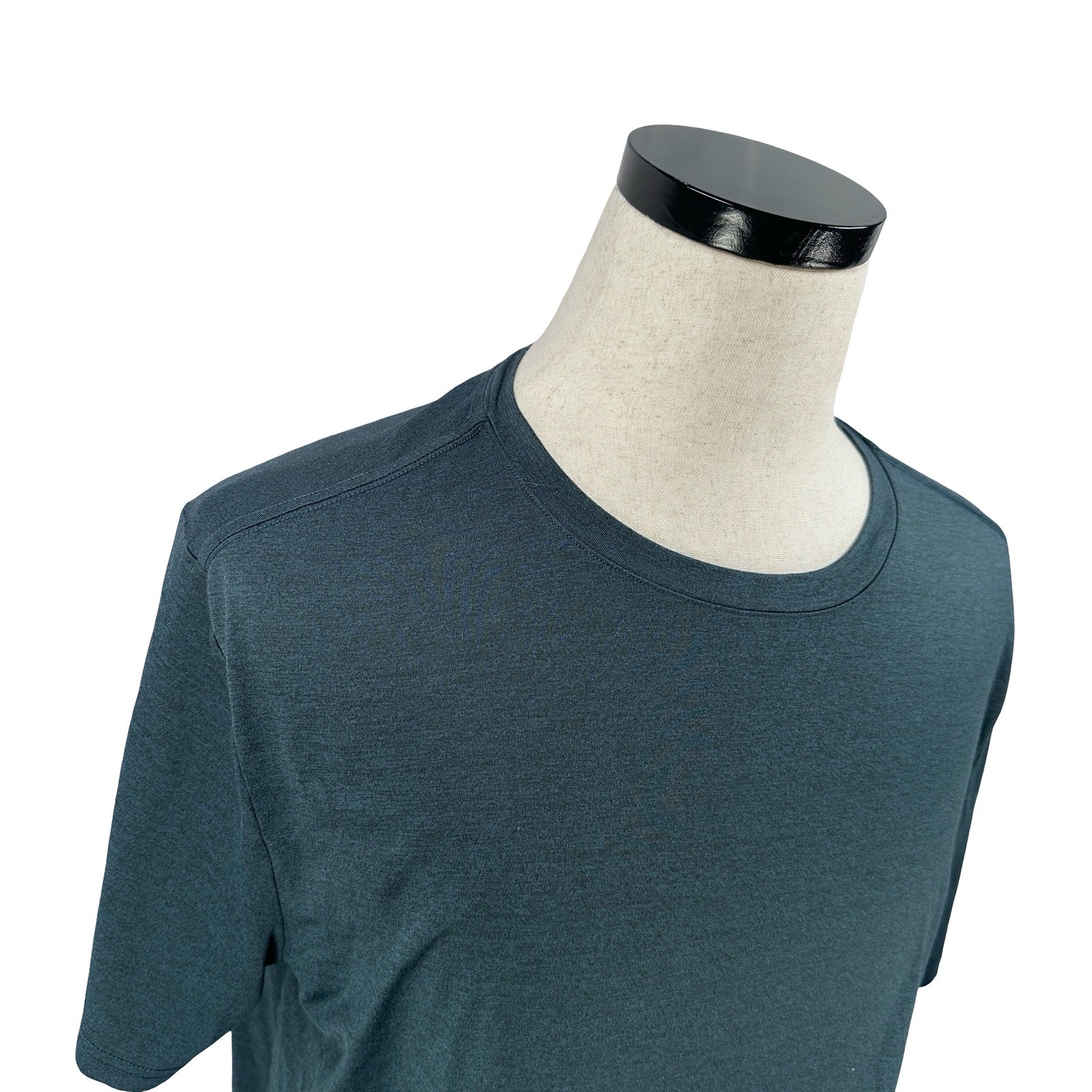 Quince Mens Recycled Performance Short Sleeve Crew Neck Tee Dark Blue Large