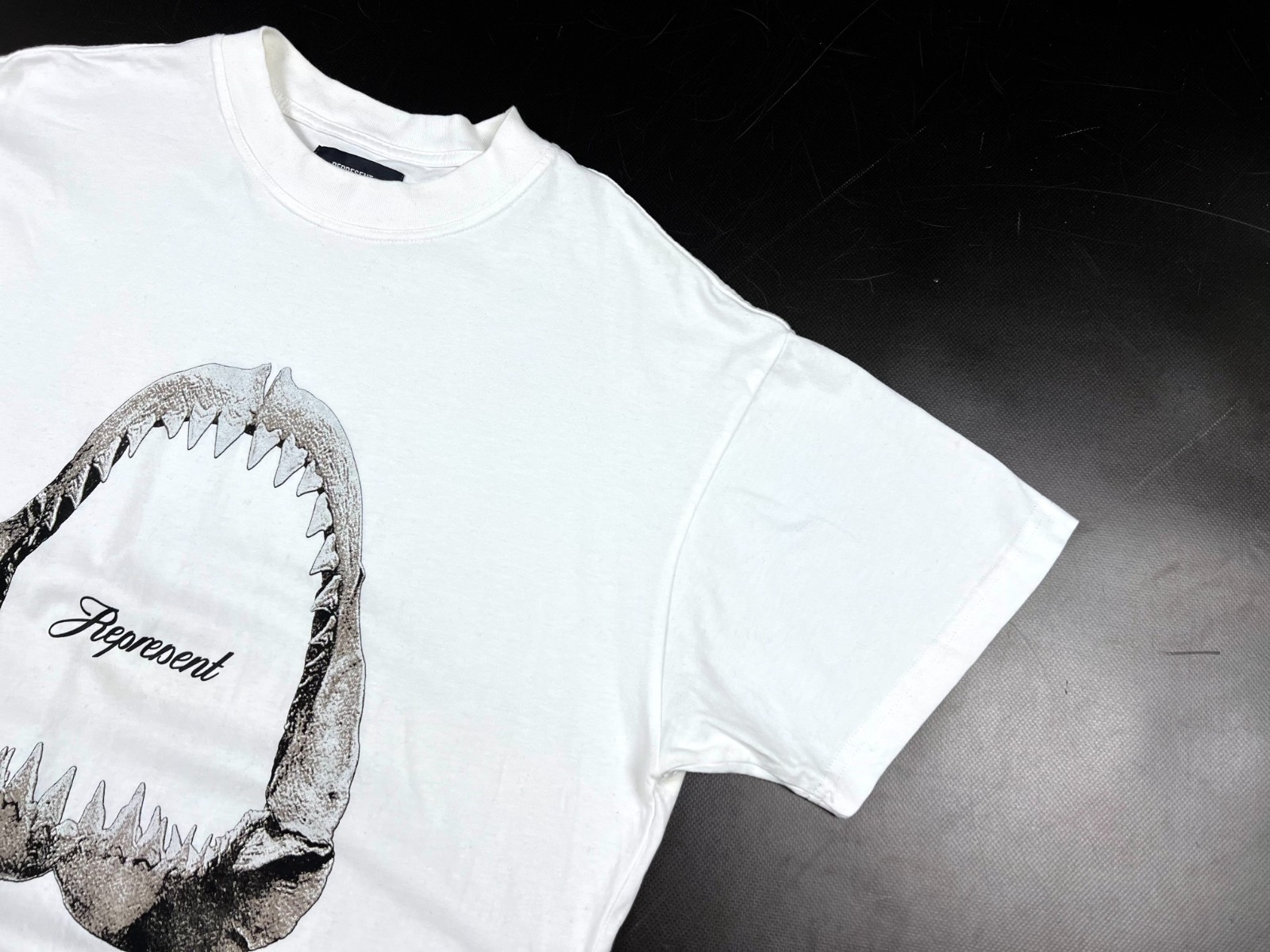 Men&rsquo;s REPRESENT Shark Jaws Flat White Casual Cotton t Shirt Short Sleeve Size XL