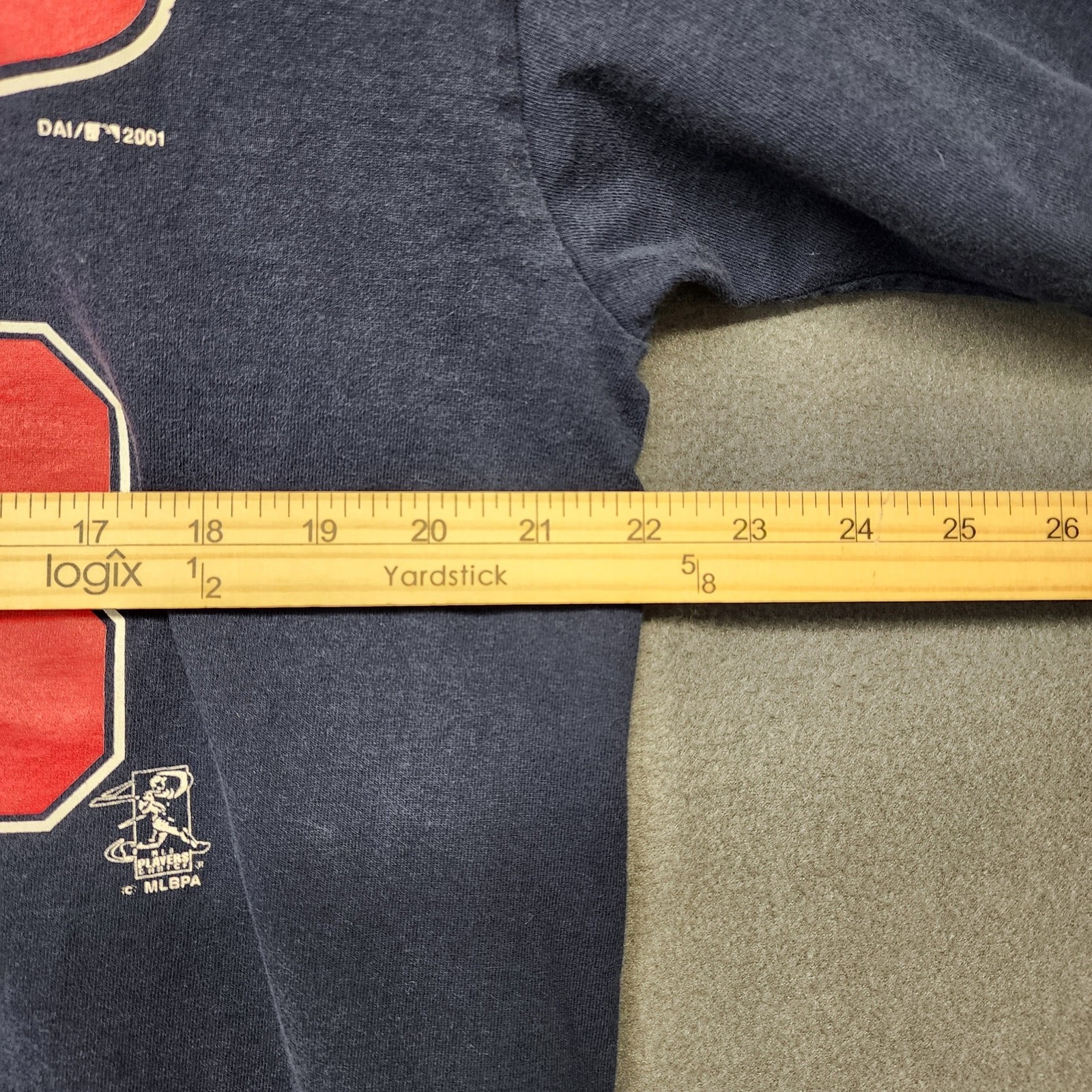 Cleveland Indians Omar Vizquel 13 T Shirt 2001 True Fan XL MLB Baseball Tee Vtg
