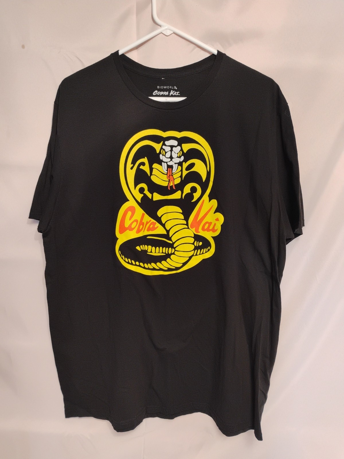 Bioworld Sony Cobra Kai Mens 2XL 50-52 Black Tshirt Short Sleeve