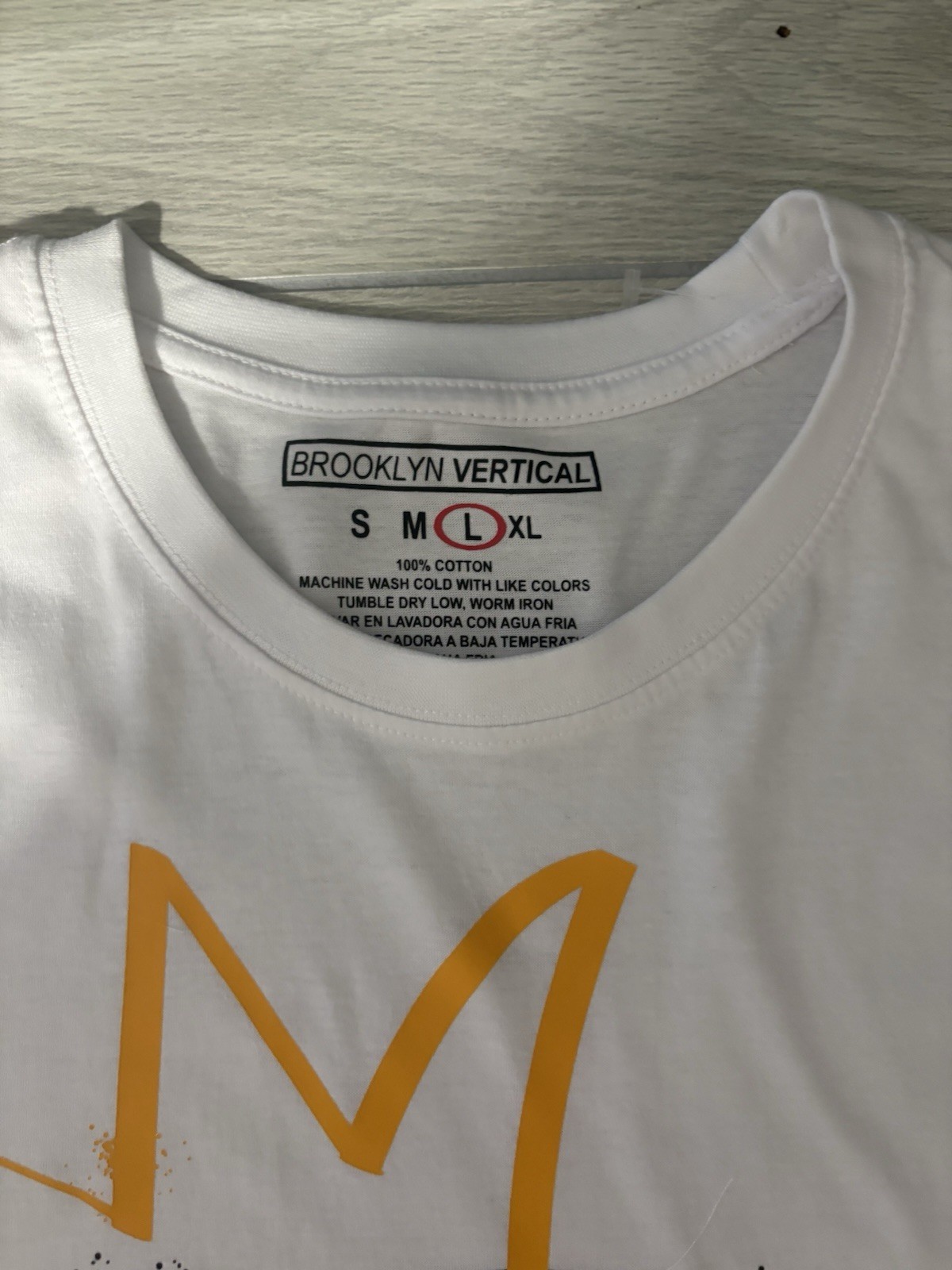 Men&rsquo;s White T-Shirt Brooklyn Vertical Size L