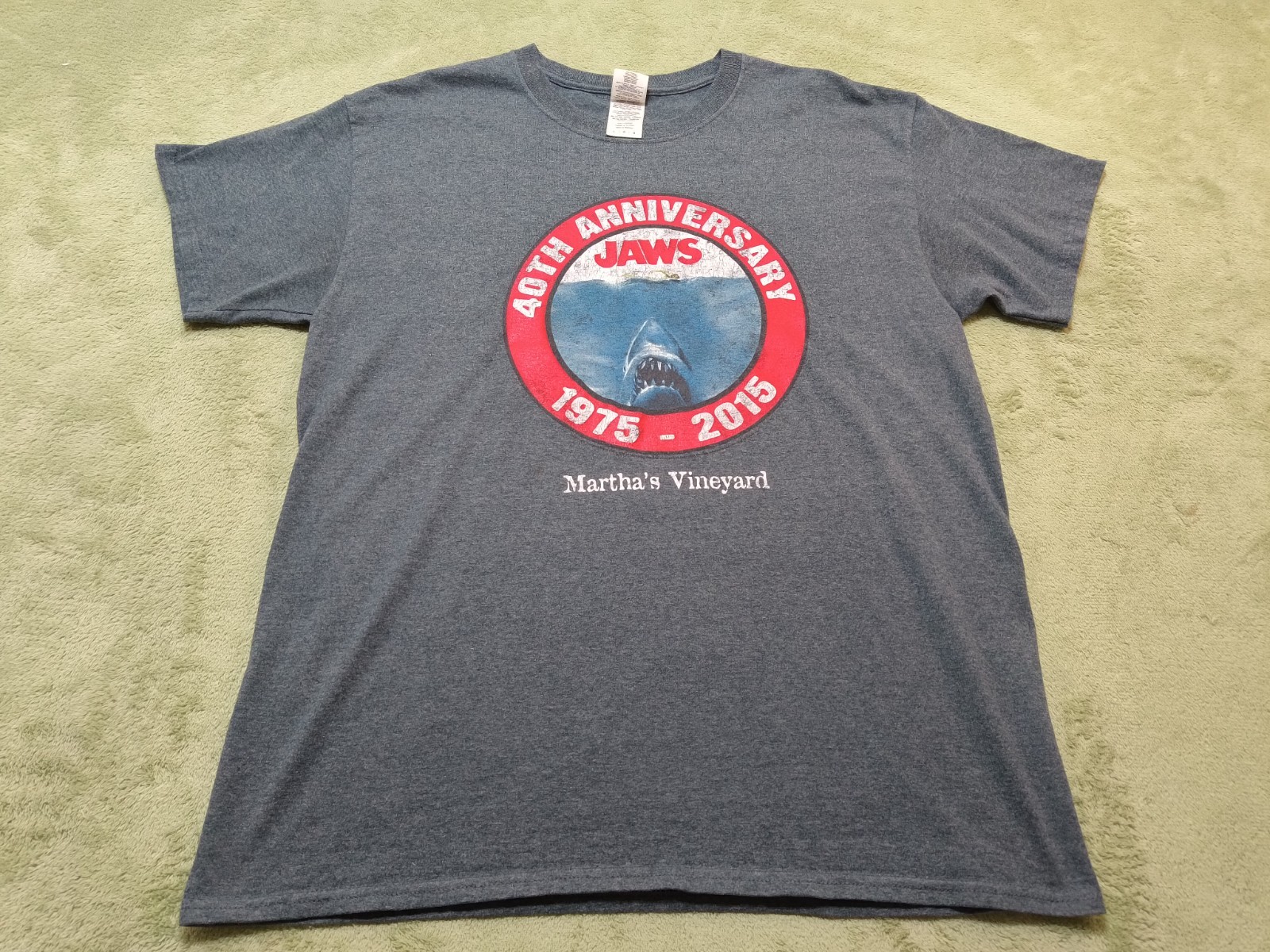 Jaws 40th Anniversary Shirt Mens L Gray Marthas Vineyard 1975-2015 Shark Graphic
