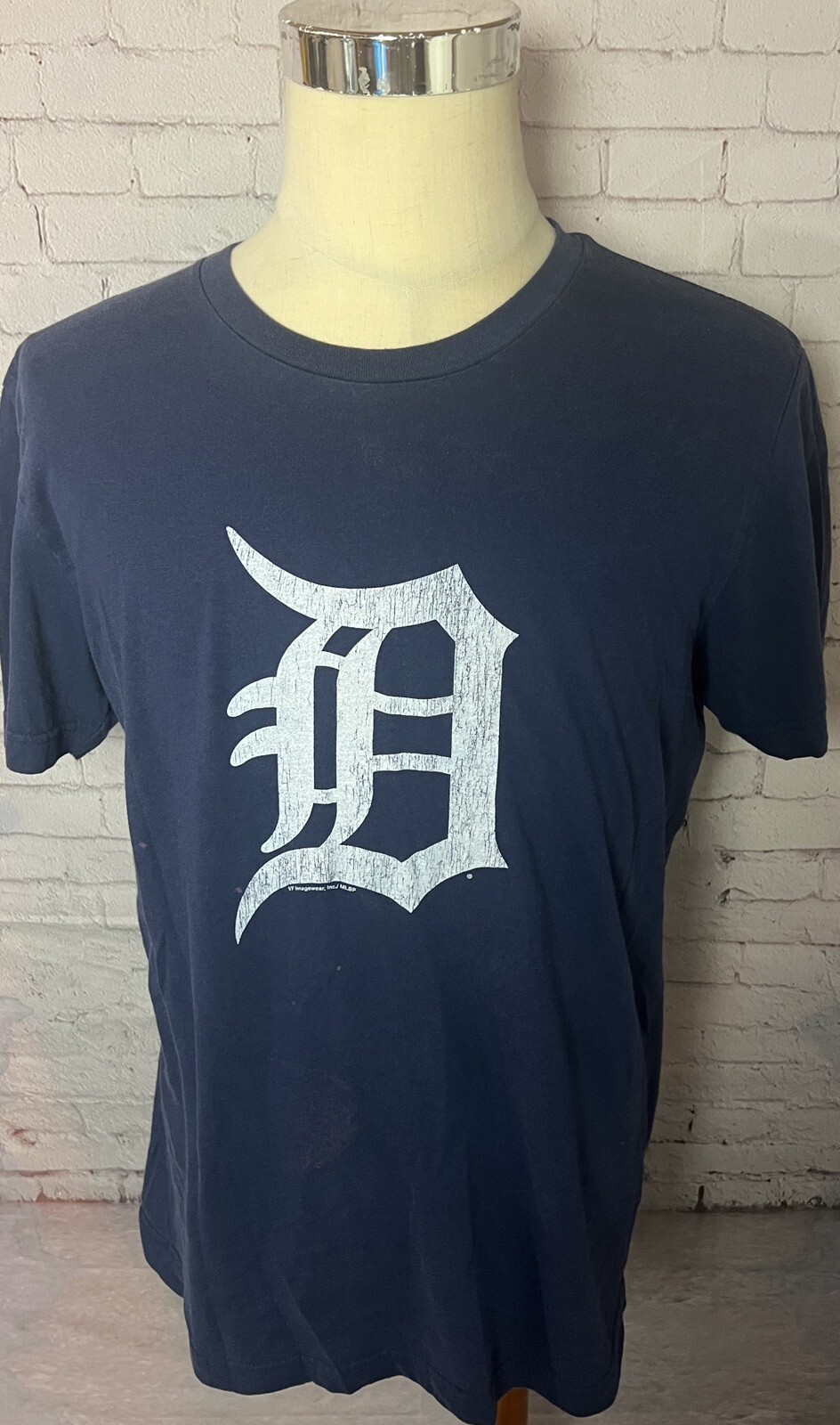 DETROIT TIGERS MEN’S TEE SHIRT GENUINE MERCHANDISE SHORT SLEEVE BASEBALL SIZE L