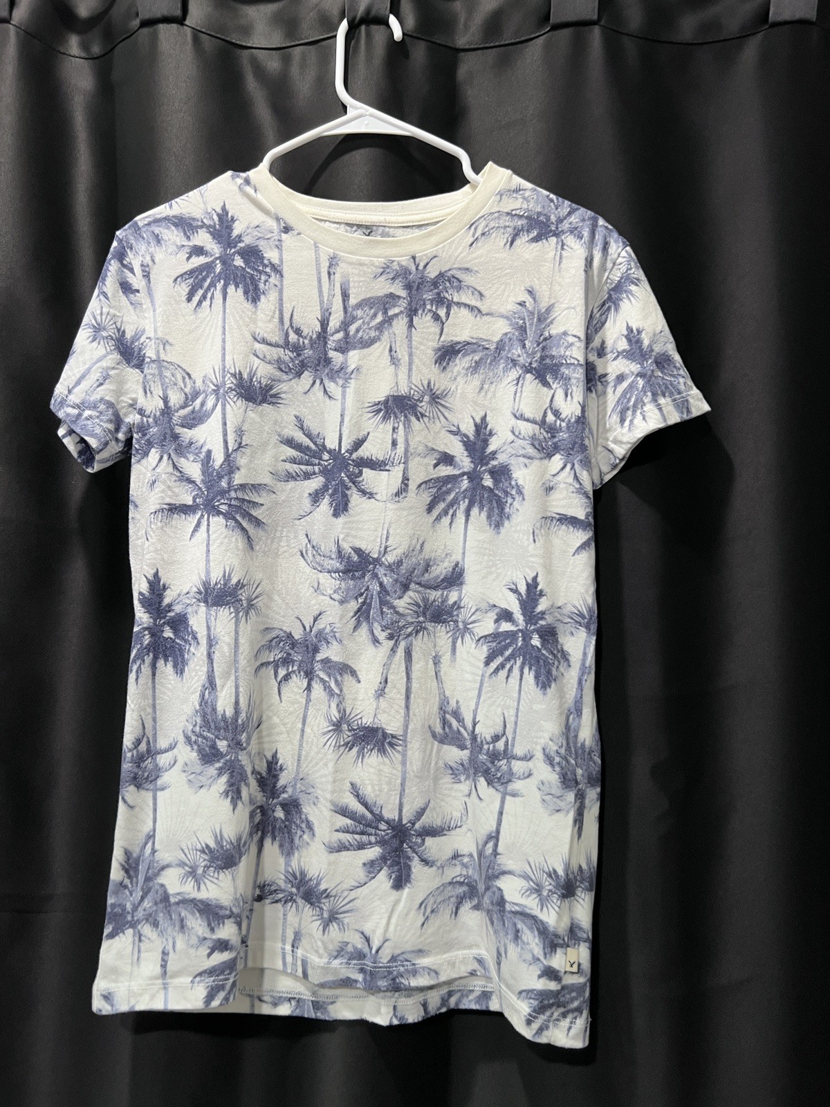 American Eagle Shirt Mens S/P Short Sleeve White Blue Palm Trees Seriously Soft