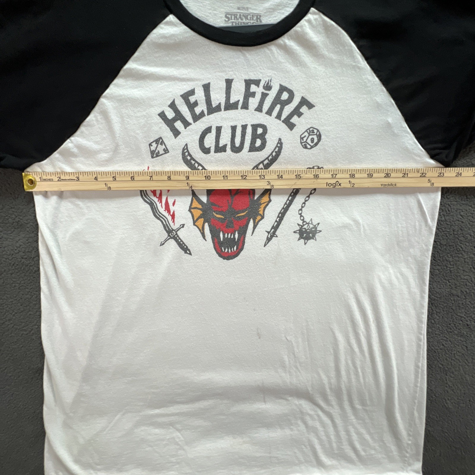 Stranger Things Adult Sz XL Hellfire Club 3/4 Sleeve Raglan T-Shirt Black/White