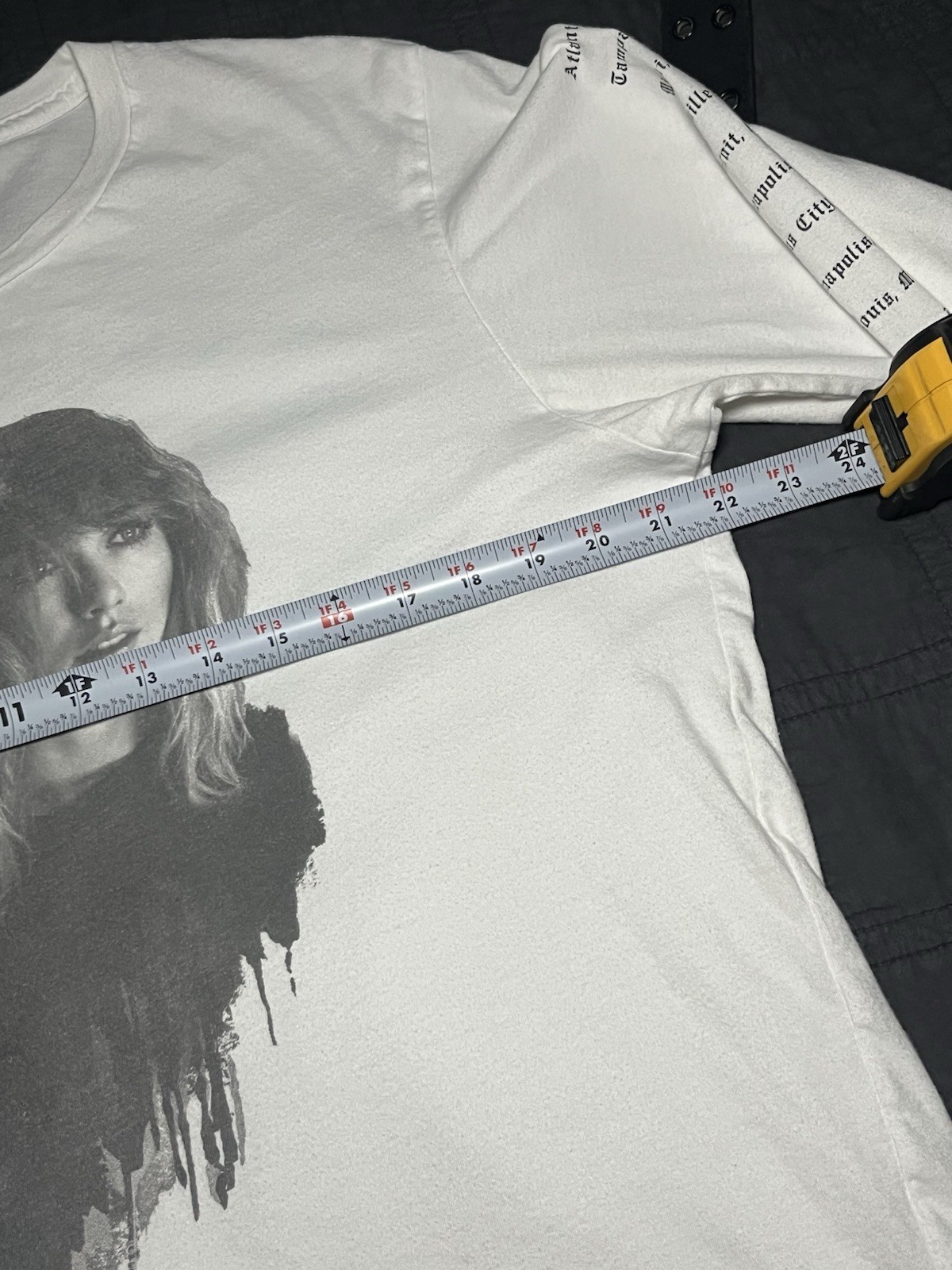 Taylor Swift Shirt Mens Large White Long Sleeve Reputation Stadium Tour Graphic