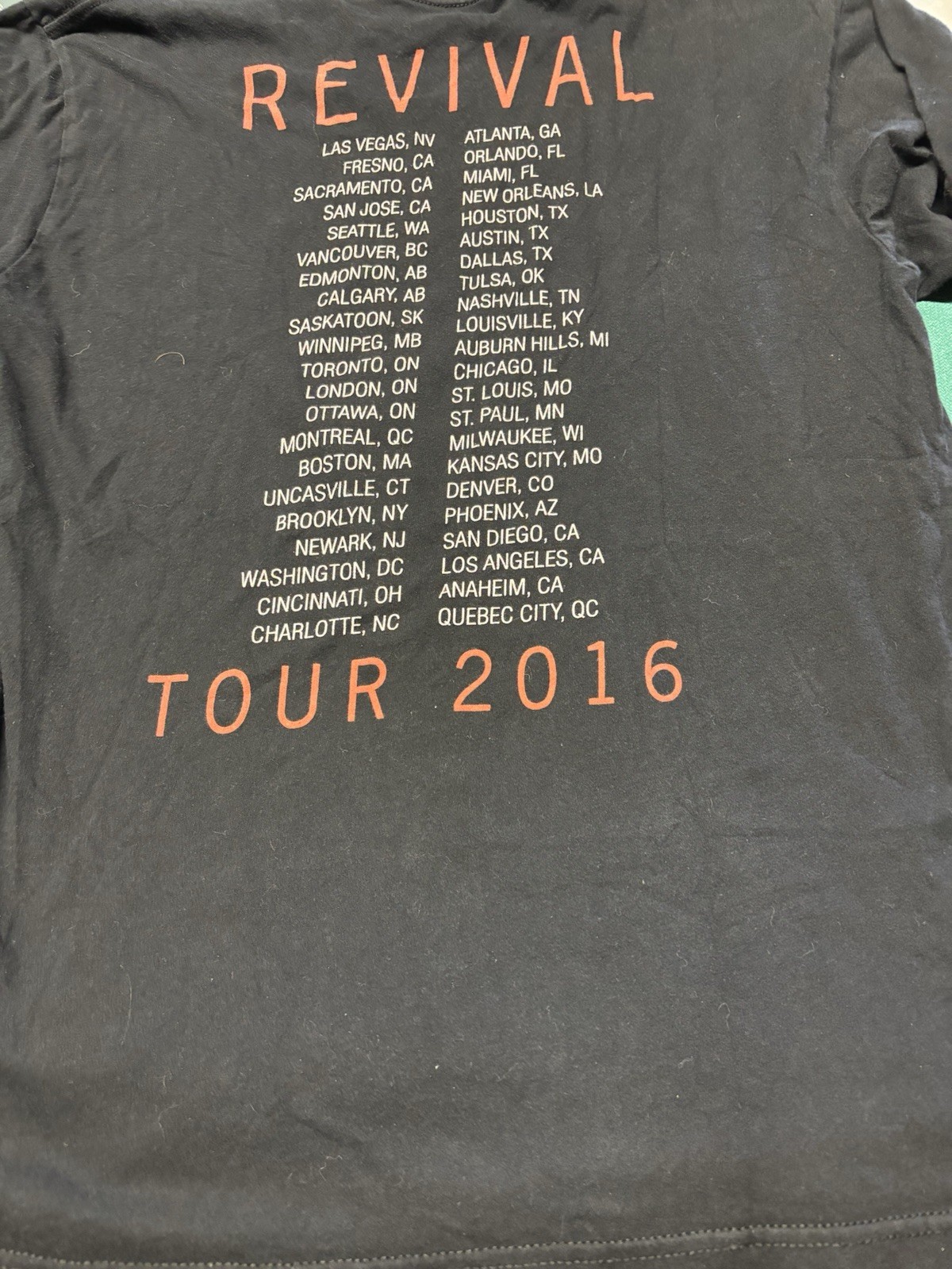 Selena Gomez Revival Tour 2016 Double-Sided Graphic T-Shirt L Black Crew Neck