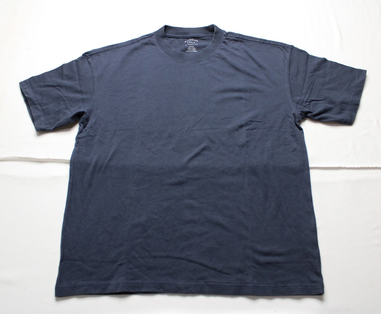 American Eagle Men&rsquo;s Boxy Fit Cotton Sueded Jersey T-Shirt CN6 Navy Small NWT