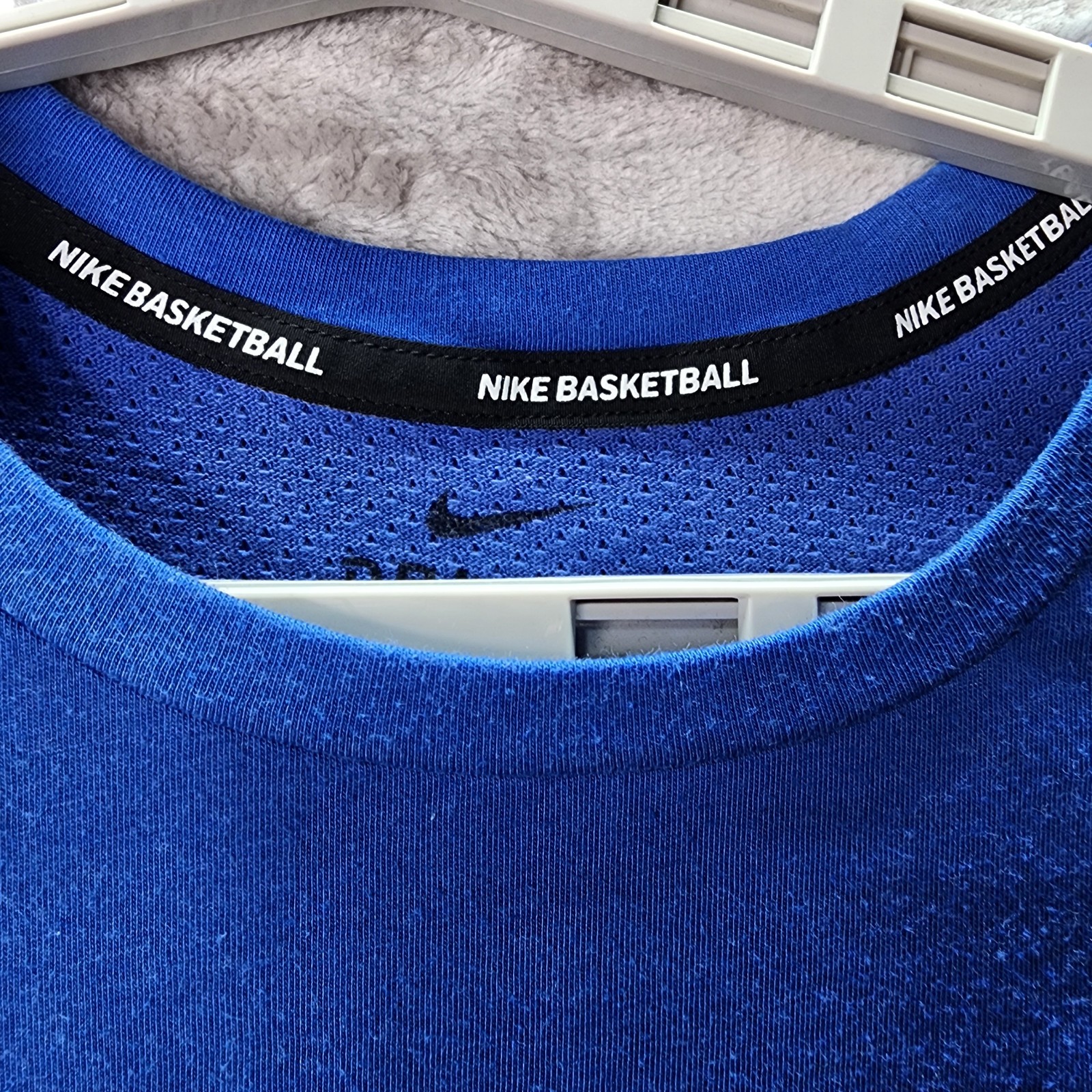 Nike Dri‑Fit Kyrie Irving Logo Tee S Royal Blue Mesh‑Panel Basketball Training