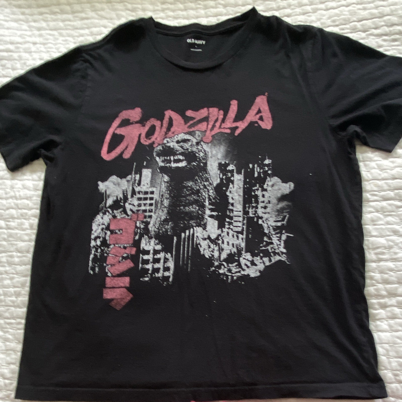 Old Navy Men&rsquo;s Black Godzilla Graphic Print Crew Neck Short Sleeve T-Shirt L