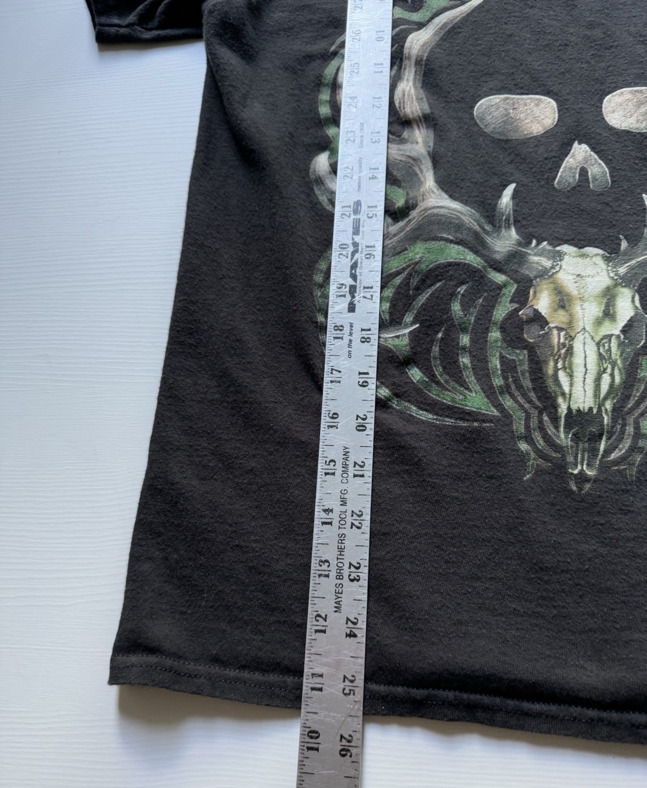 VTG Bone Collector T Shirt M Hunting Antlers Deer Skull Black Short Sleeve Tee