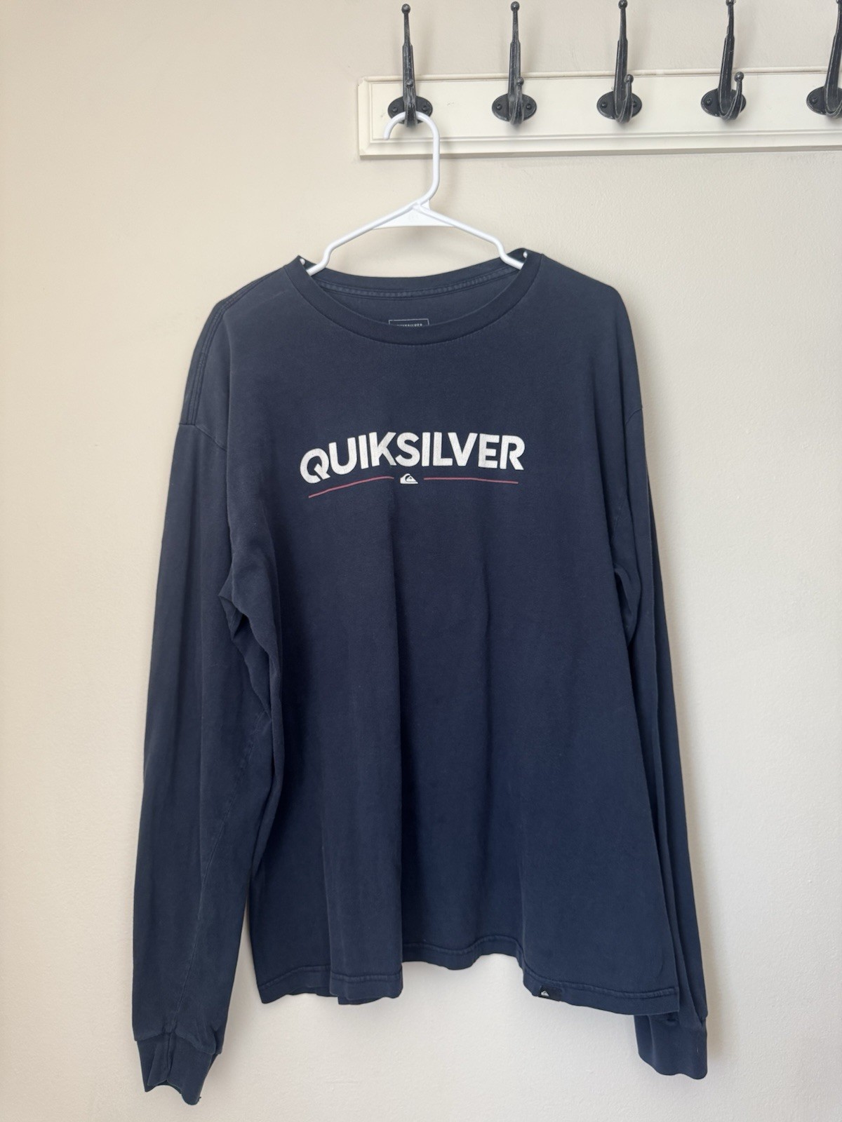 Quiksilver XL Navy Long Sleeve T Shirt Logo Graphic Surf Skate Casual