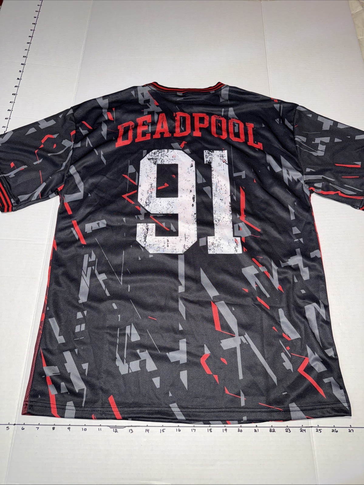 Marvel-Deadpool Distressed Jersey, Men’s Size Medium, New,#91, Black & Red. (J2)