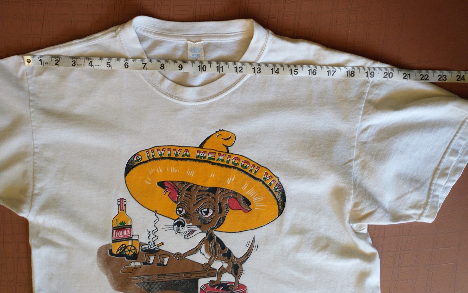 Vintage 1990s tourist souvenir graphic t-shirt « Yo Quiero Tequila » Size Med.