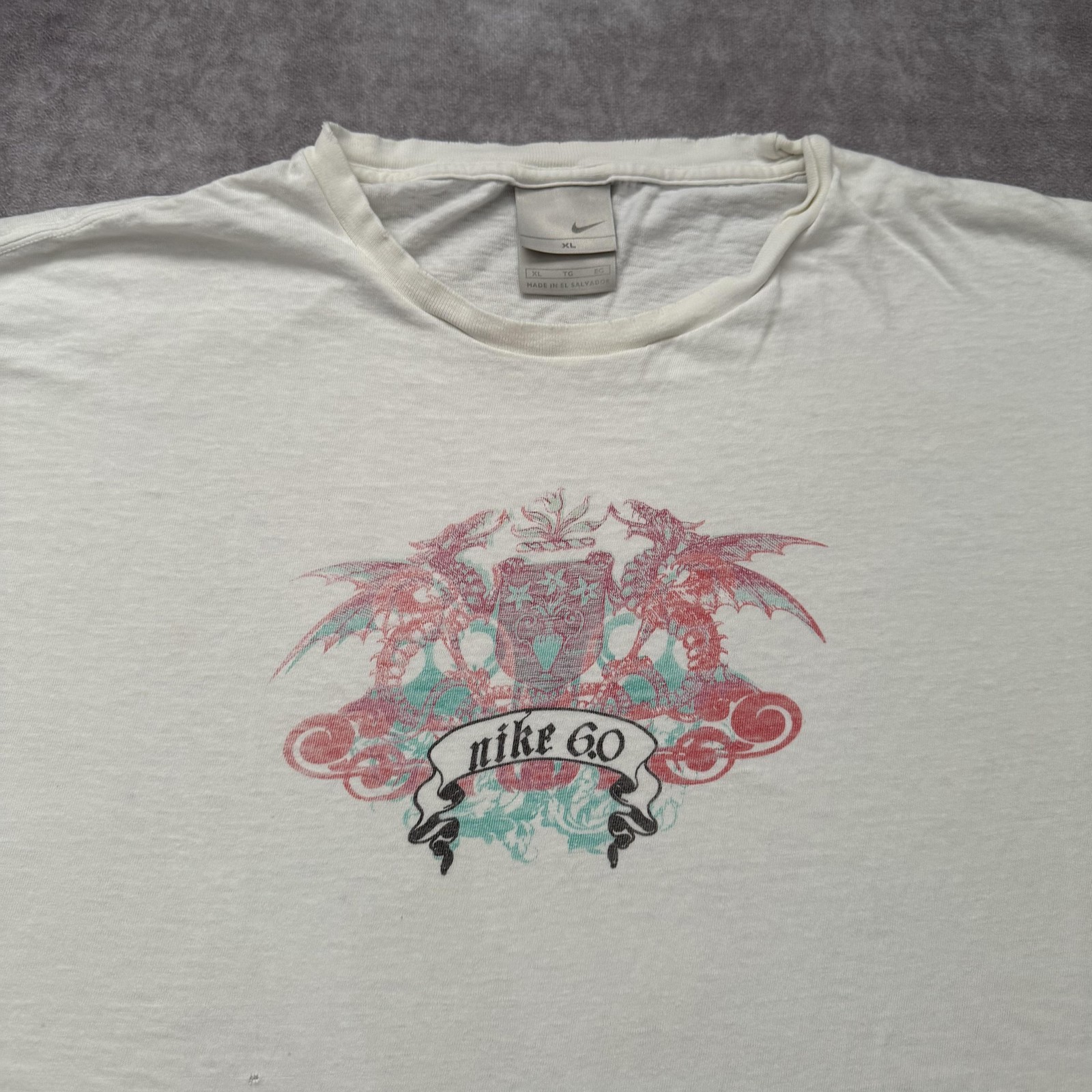 Vintage Nike 6.0 Shirt Mens XL White Dragon Crest Graphic Skate Surf Tee Y2K