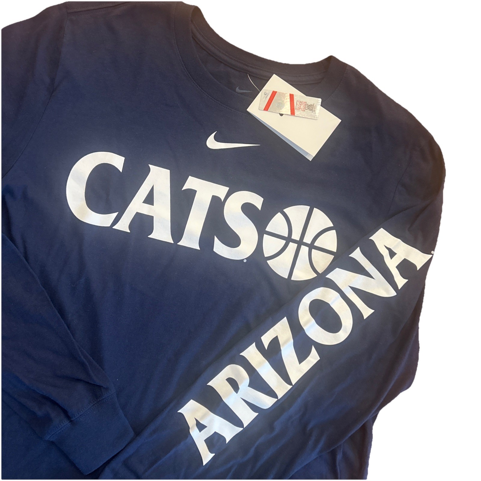 New Nike Arizona Wildcats Basketball Mens Large Long Sleeve Tshirt Sleeve Detail