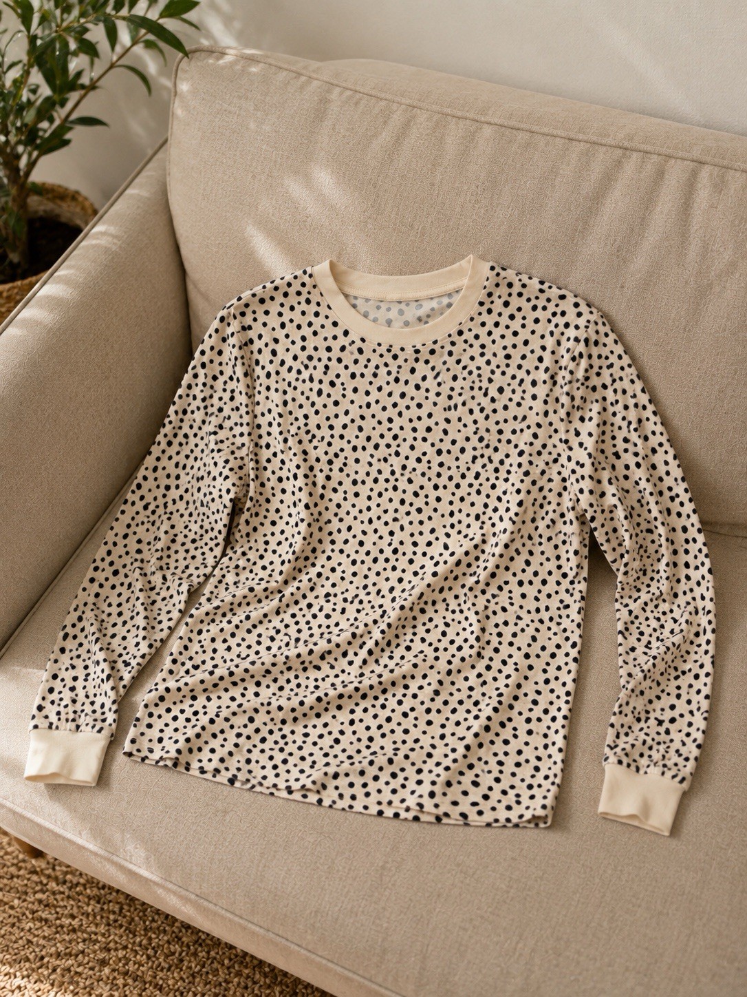 Unisex Apricot Polka Dot Long Sleeve Shirt Soft Casual Crew Neck Blouse NWT