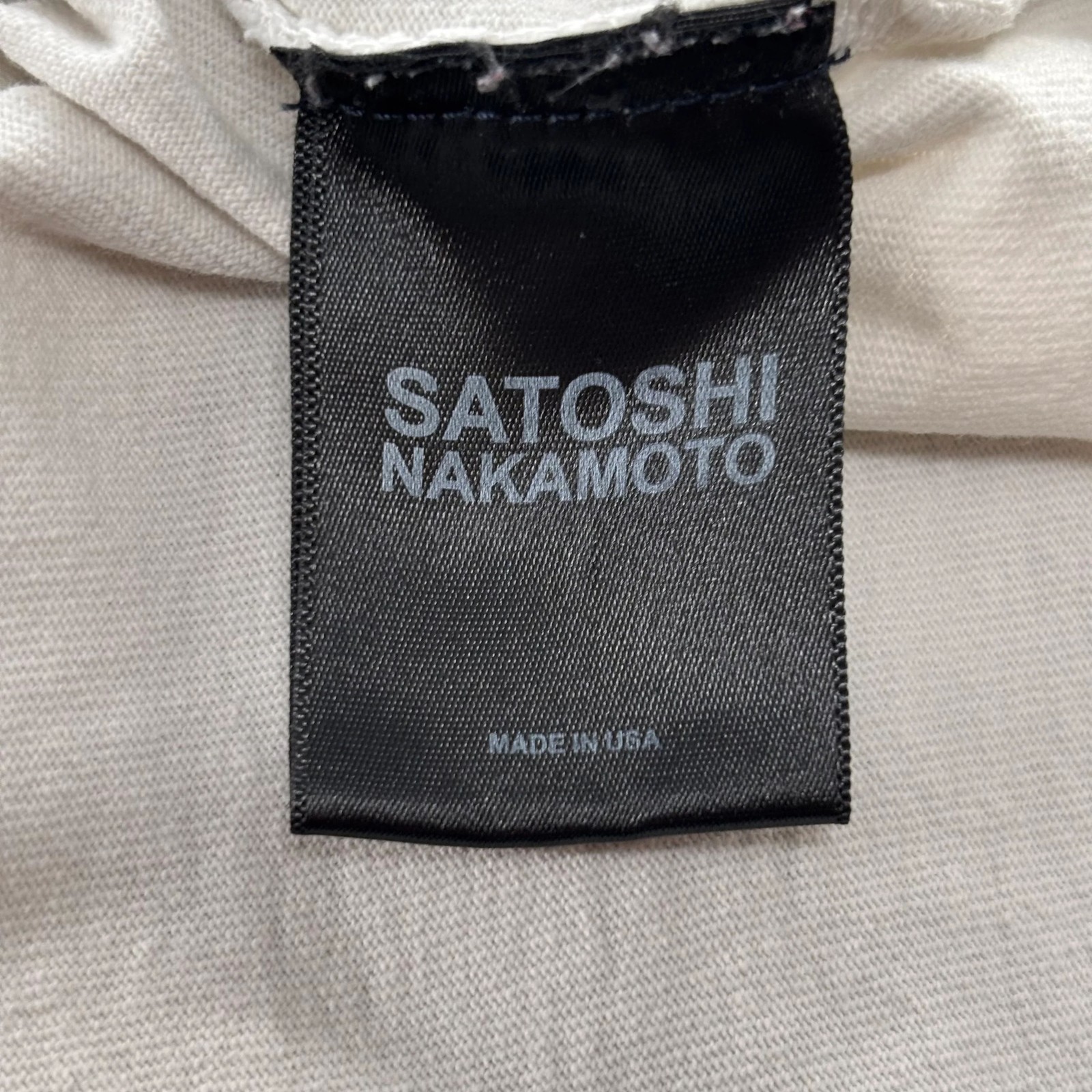 Size M Satoshi Nakamoto Basic Logo Tee « White »