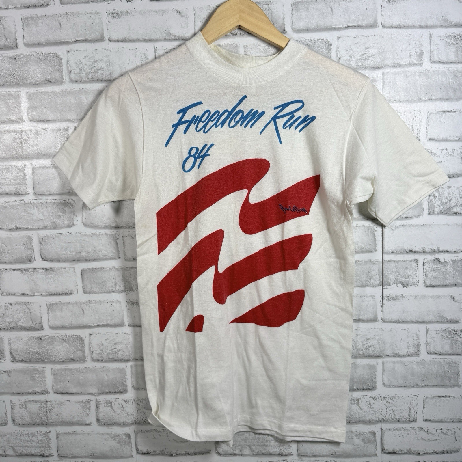 VTG Bantam White Freedom Run 1984 Graphic Tee Mens Size M USA Single Stitch