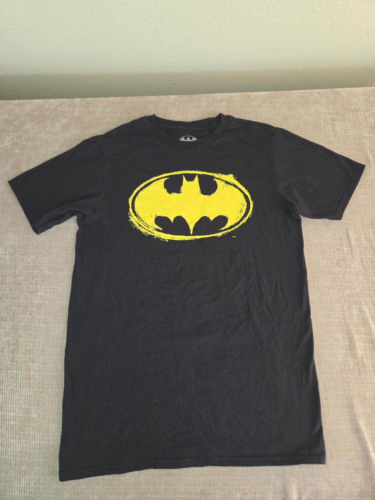 Batman DC Kid&rsquo;s XL Black/Yellow Logo Graphic Print Cotton Knit Crew T-Shirt