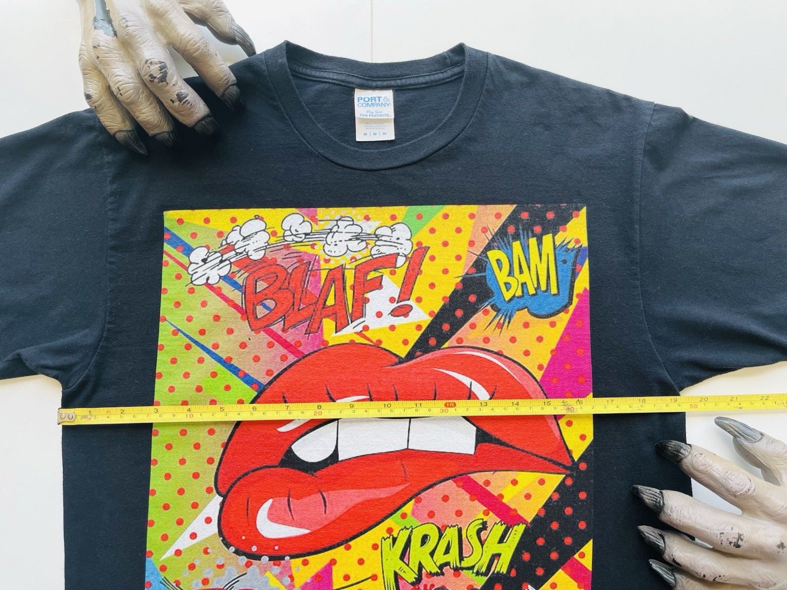 Lovely Lips Retro Pop Art T-Shirt Size Medium Lips Comic Pop Art Black T-shirt M