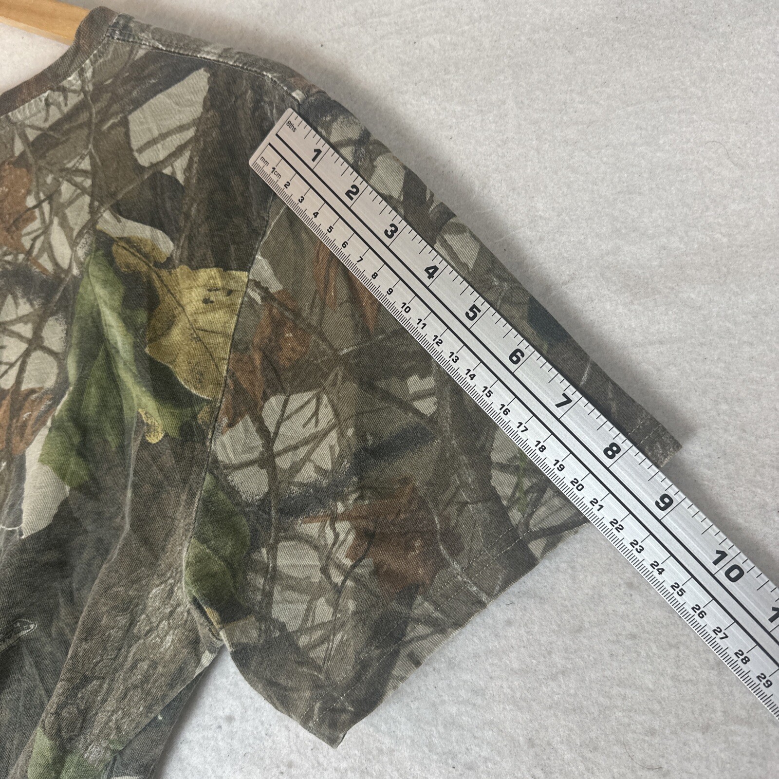 Vtg Outdoor Ridge Men&rsquo;s Size M Camo Realtree AP Hardwoods TShirt Short Sleeve