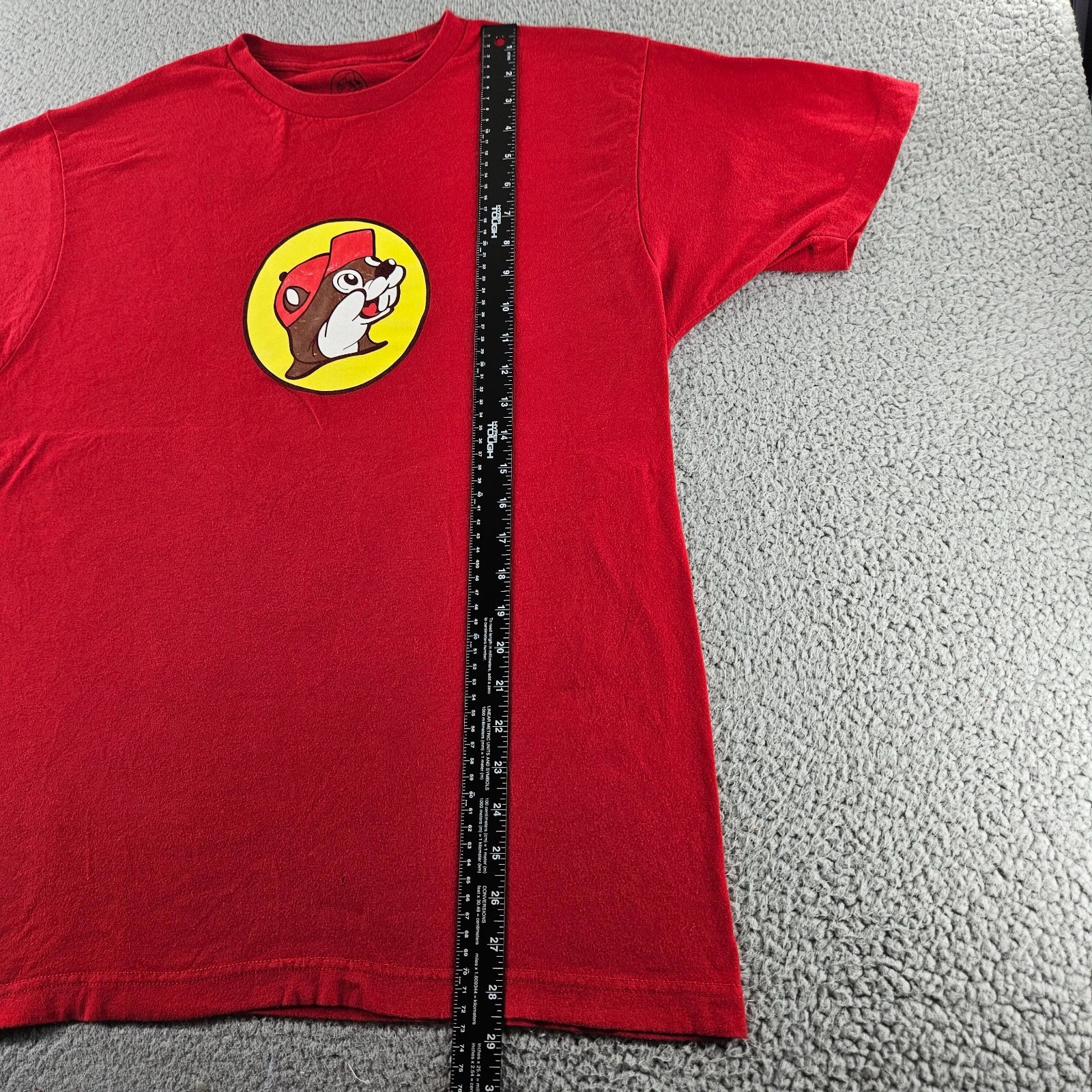 Bucees Shirt Mens Large Red Graphic Tee Logo Cotton Casual Travel Short Sleeve