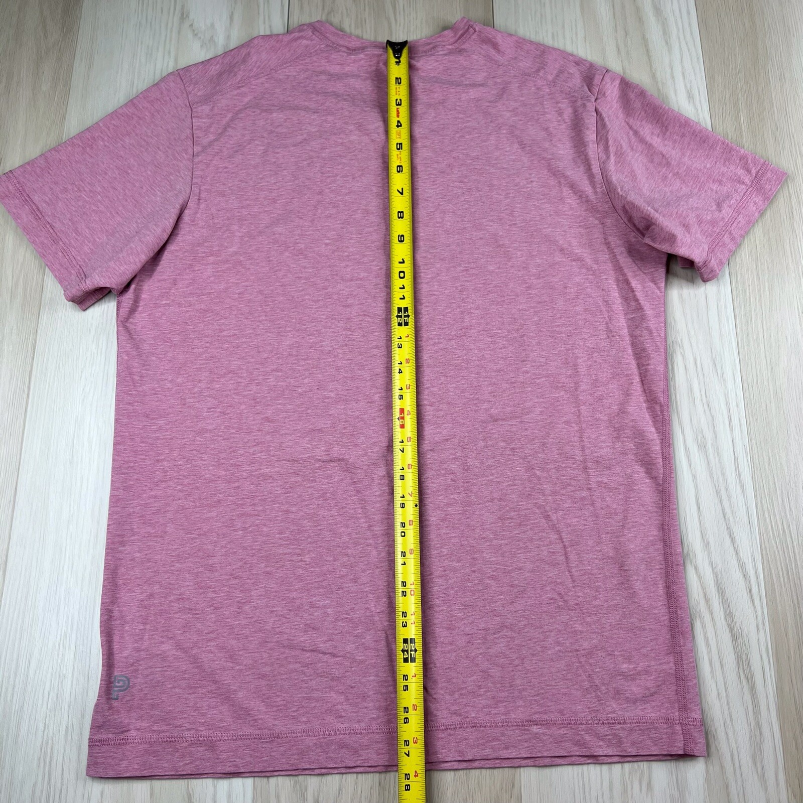 Public Rec Short Sleeve V-Neck T-Shirt Mens Size Medium Pink