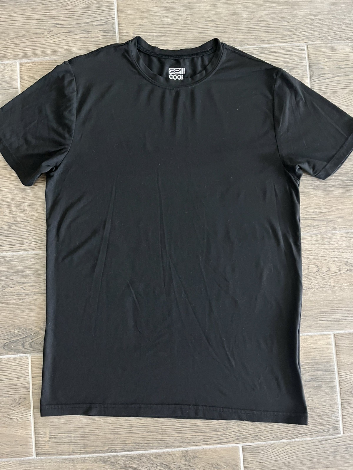 32 Degrees Cool Black Short Sleeve Athletic T Shirt Lightweight Mens Medium