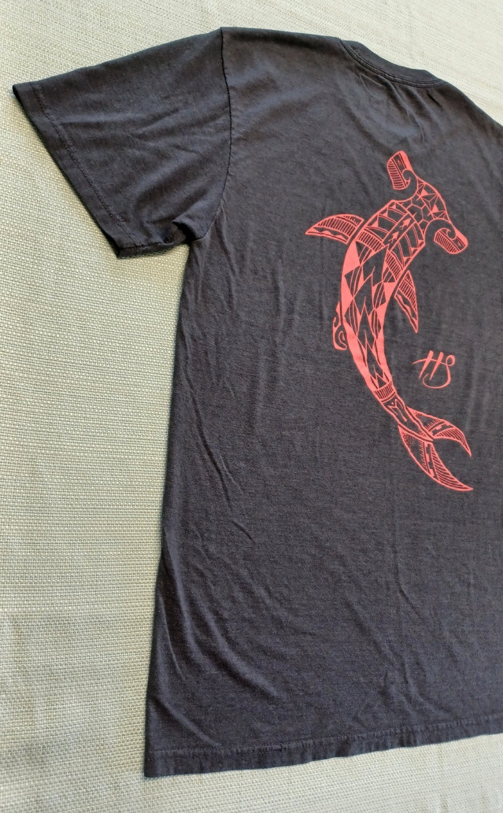 Hooked Soul Fishing Brand T-Shirt Dark Gray Hammerhead Shark Graphic Size Small