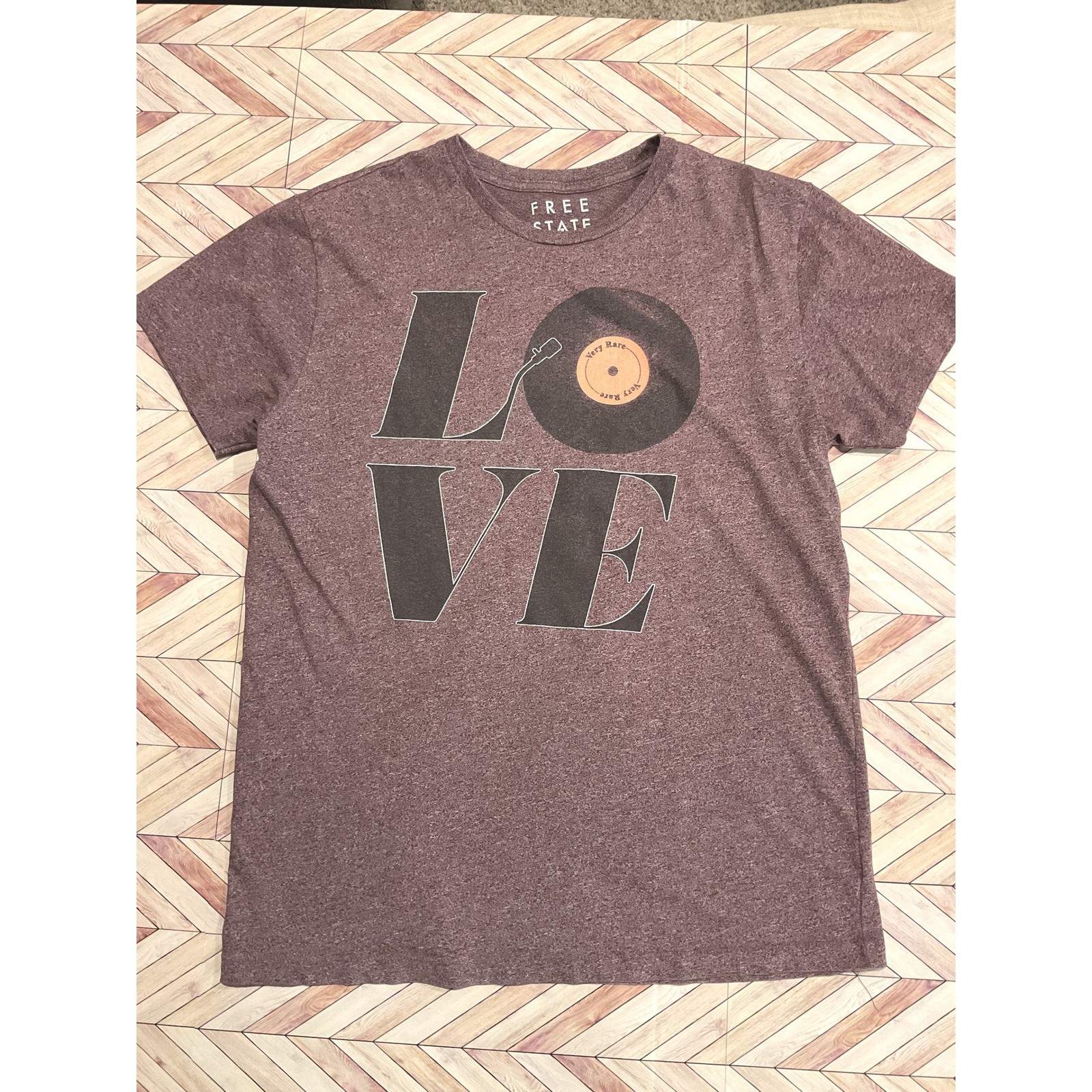 FREE STATE Love Vinyl Record T-Shirt Burgundy Heather Size Large Top Shirt