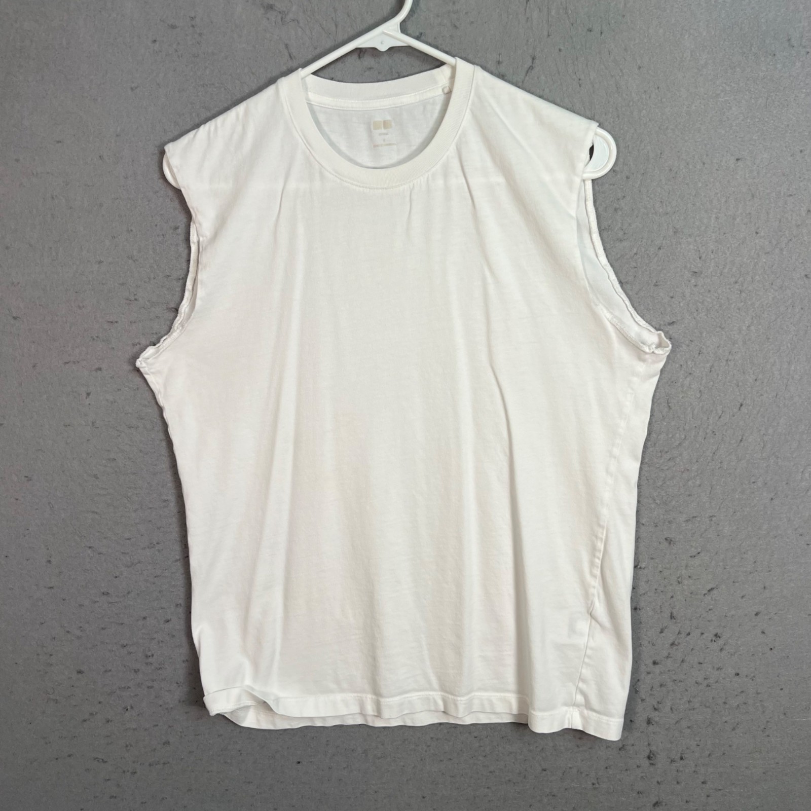 Uniqlo Mens Size Small White Sleeveless Supima Cotton T-Shirt