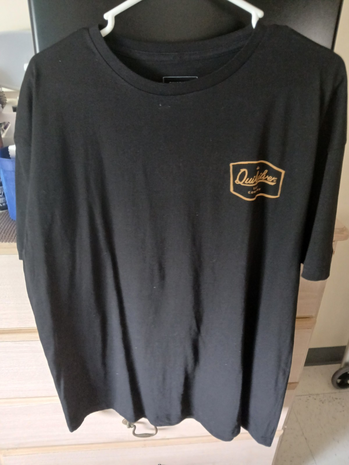 Quiksilver​Item: Men&rsquo;s Graphic T-Shirt