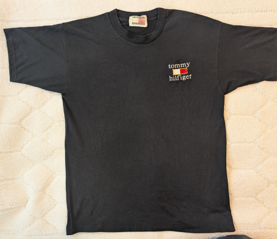 Vtg 90s Tommy Hilfiger Embroidered Lowercase Spellout Black Tee Shirt Large