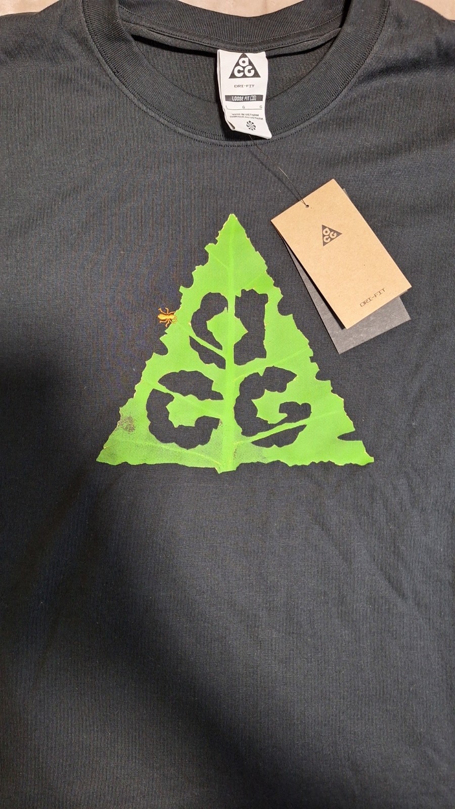 Nike acg long sleeve shirt size large ( Loose Fit) Lots Of Nature!