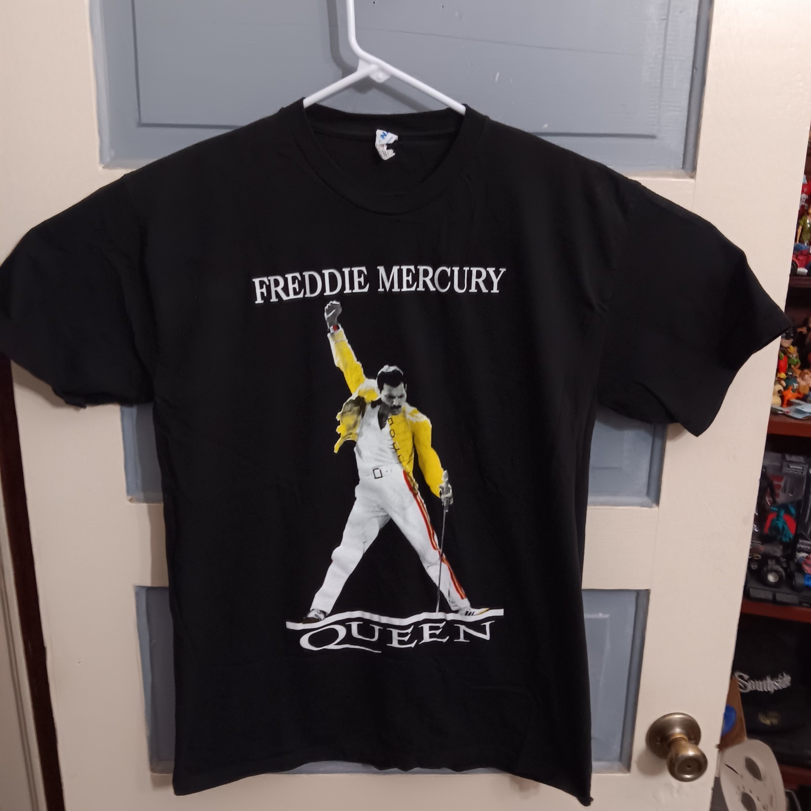 Suna Large Black Shirt Queen Freddie Mercury Yellow Jacket WN236