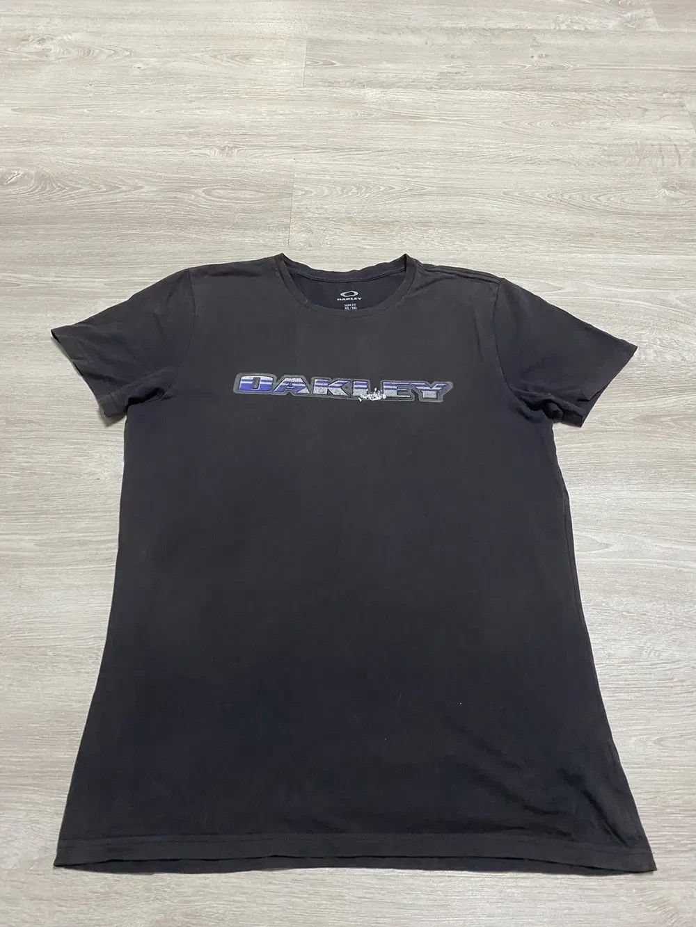 Vintage OAKLEY 2x big logo T-shirt size M