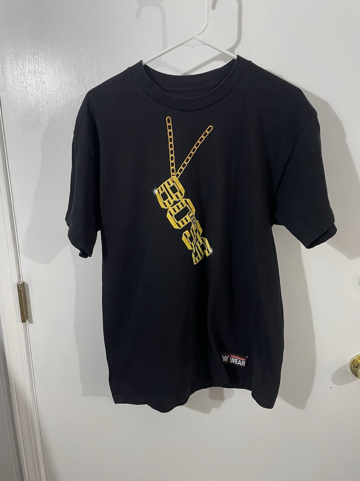 WWE Shirt Large Black Short Sleeve Sasha Banks Wrestling Gold Chain Logo Boss