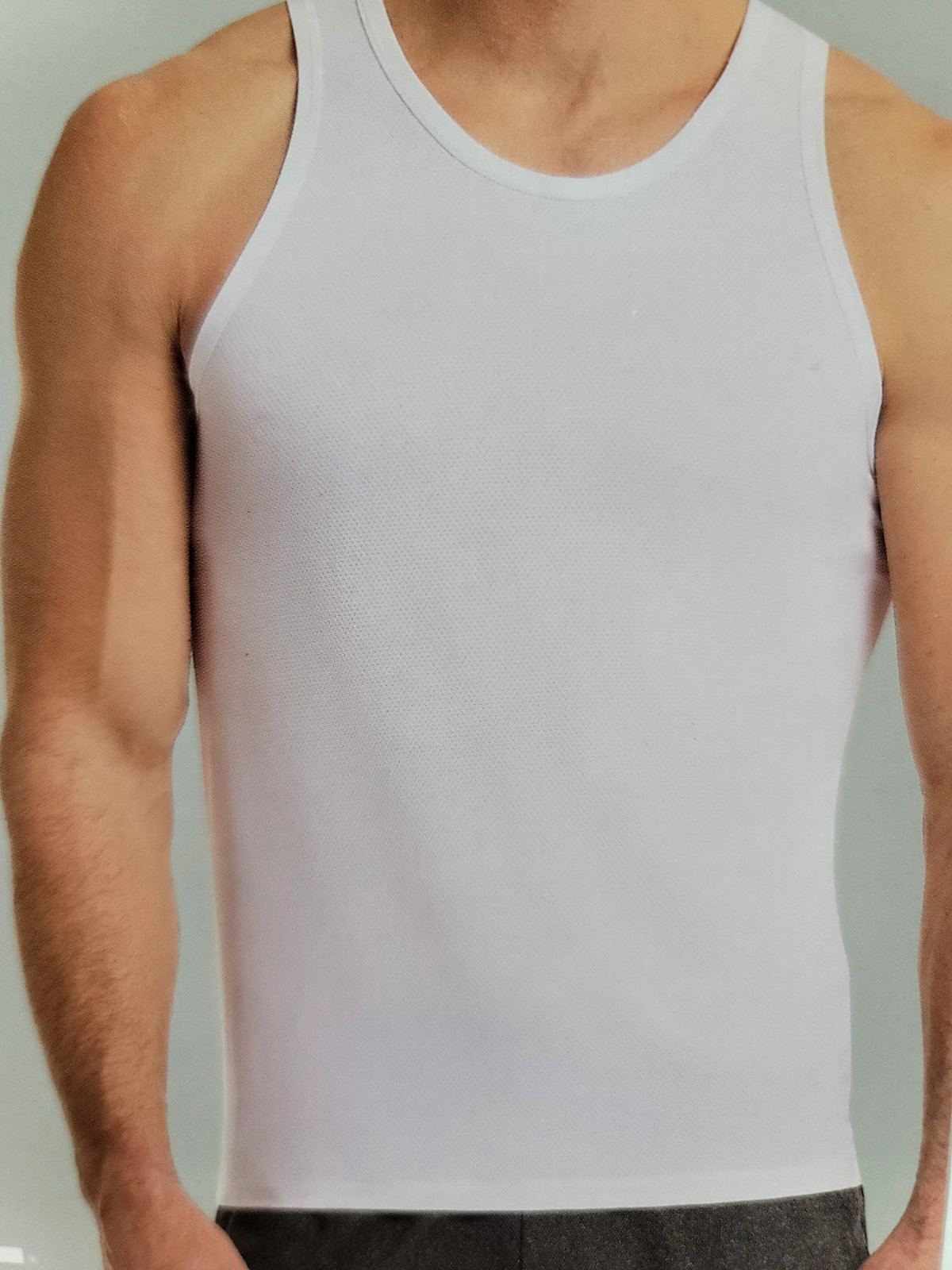 Brand New 32 Degrees Cool Men&rsquo;s Comfort Mesh Tank Tops – 3 Pack White Large
