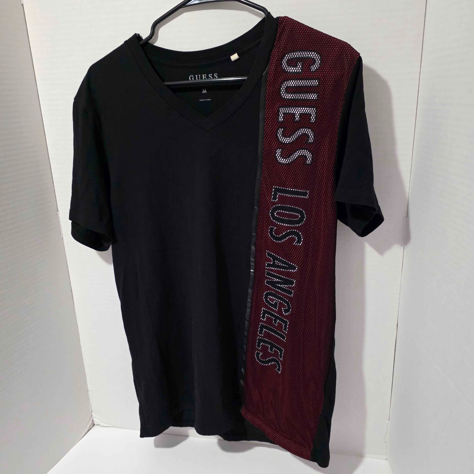 Guess Los Angeles Men&rsquo;s Black V-Neck T-Shirt Mesh Logo Panel Size M
