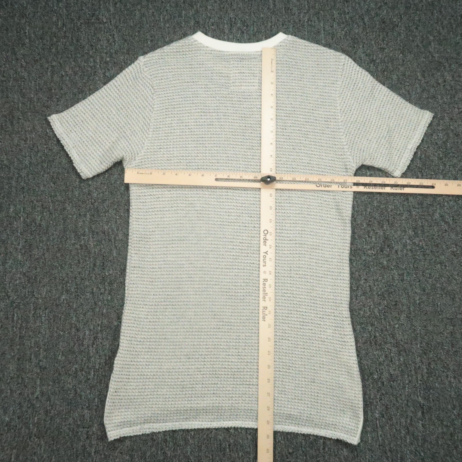 Kith Shirt Mens Extra Small Gray Beige Short Sleeve Knit Crew Long Length