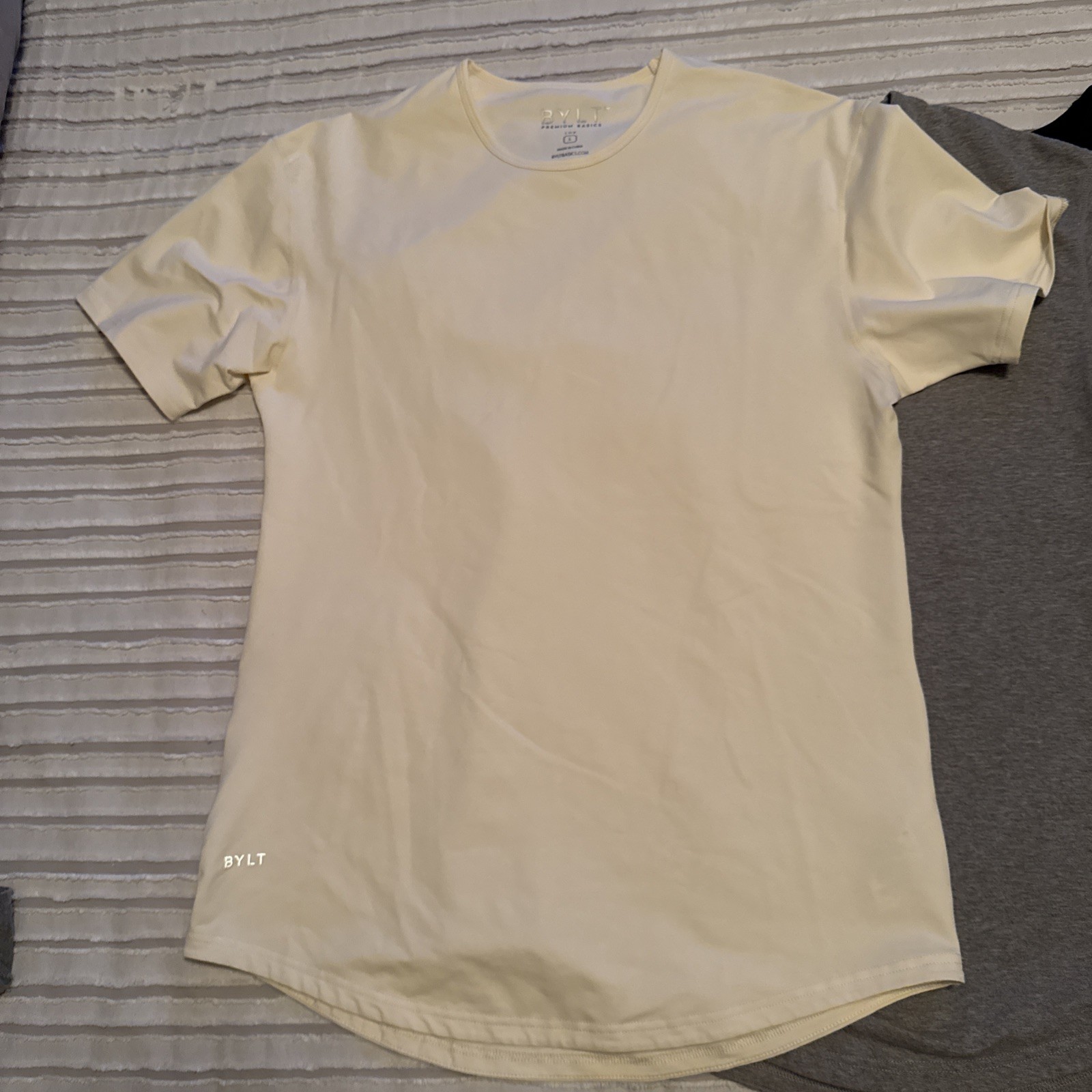 Lot of 3 BYLT Premium Basics T Shirt Mens Medium Drop Cut S/S Lux Curved Hem