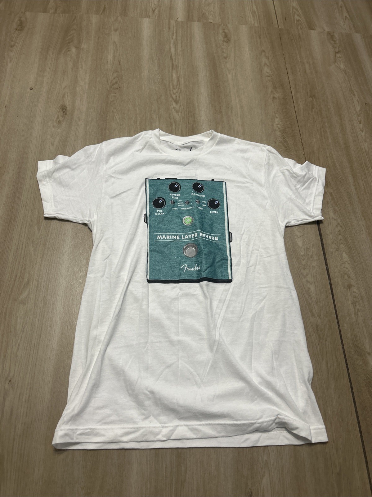 Fender Guitar Marine Layer Reverb White T-Shirt Men’s Size M
