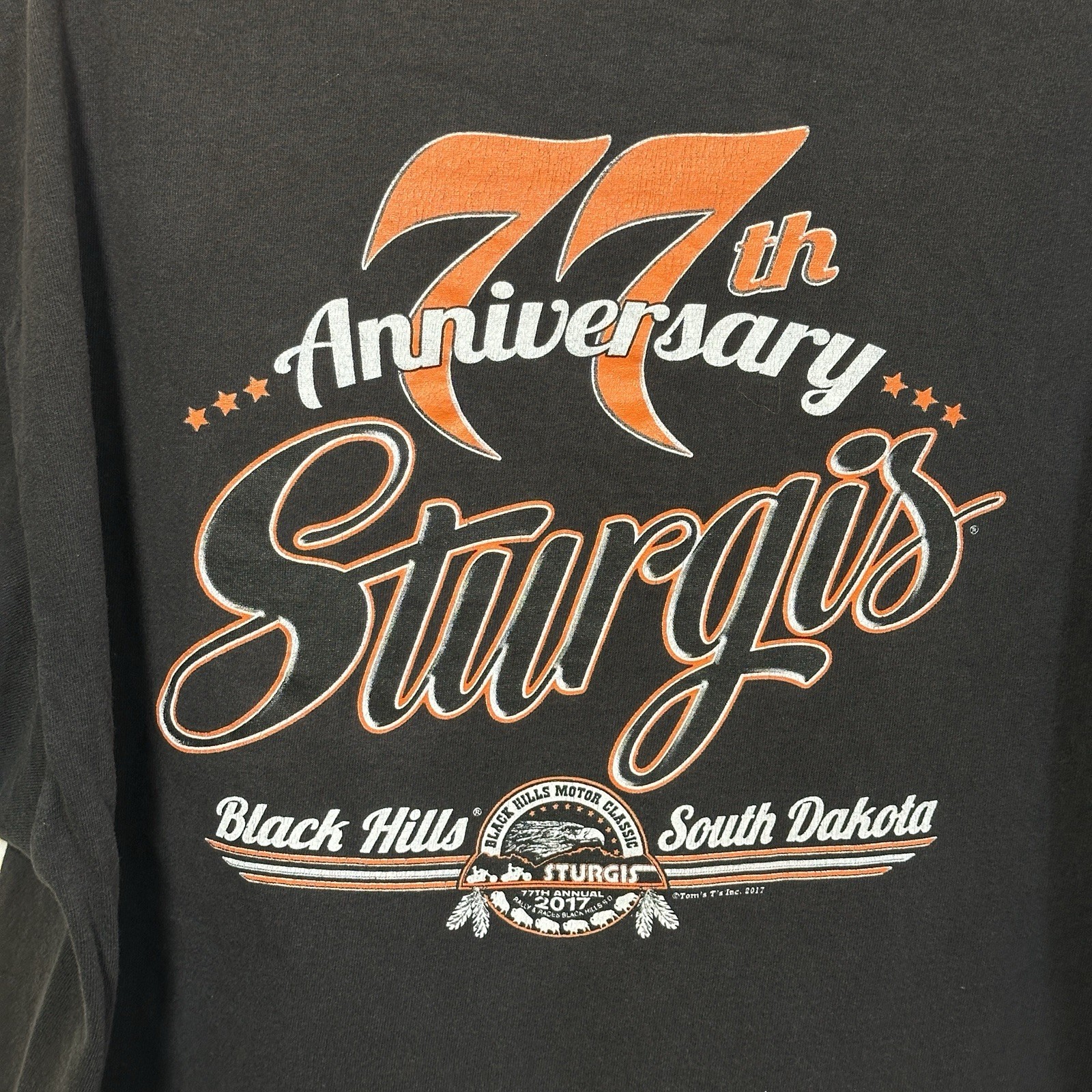 Distressed 2017 Sturgis Biker Tee 2XL T-Shirt Black Hills South Dakota XXL 77th
