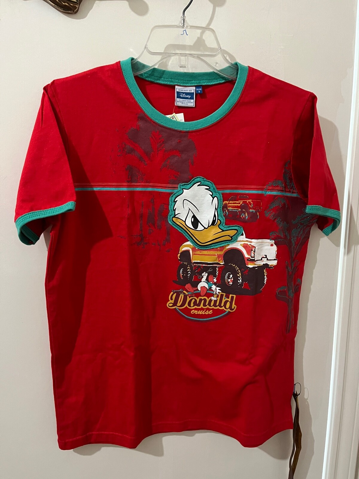 DISNEY DONALD DUCK T-SHIRT TRUCK MOTIF UNIQUE SZ MED-LRG ADULT HIGH QUALITY NWT